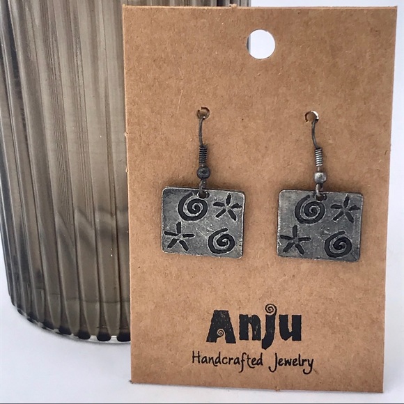 NWT ANJU Handcrafted square earrings